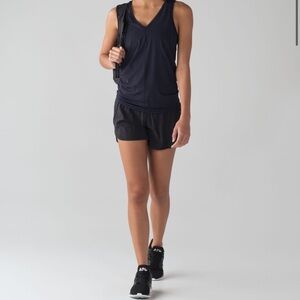 Lululemon Tracker Short 4" Black Size 8